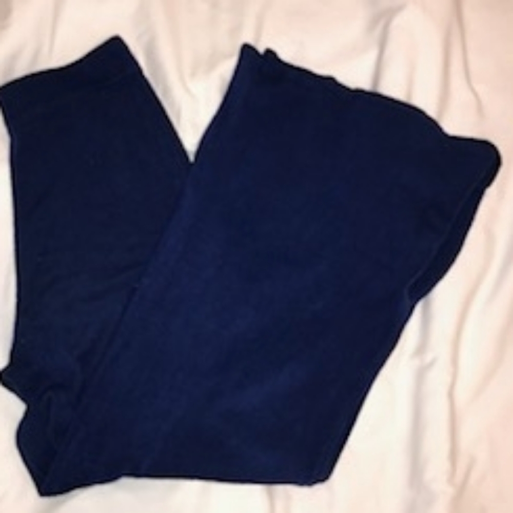 2 Piece Set - Picture 2 of 2